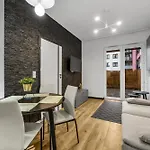Apartament Kłobucka Deluxe By Bookinghost