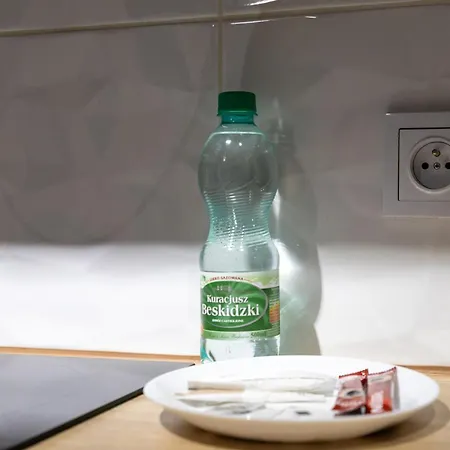 Klobucka Deluxe By Bookinghost