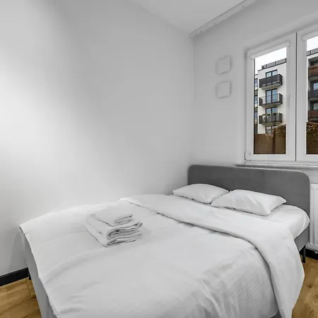 Kłobucka Deluxe By Bookinghost * Warszawa