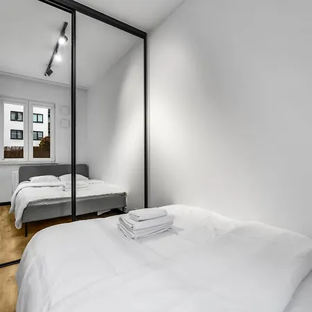 Apartament Kłobucka Deluxe By Bookinghost